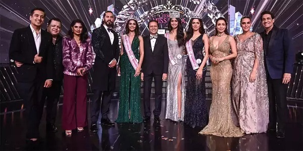 મિસ ઈન્ડિયા વિજેતાઓ સાથે ગ્રુપ ફોટો