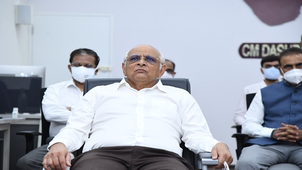100 થી વધુ પોઇન્ટ્સ પર કેમેરા ગોઠવાયા