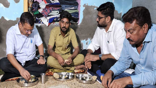 ઑટો ડ્રાઈવરના ઘરે જમવા ગયા હતા કેજરીવાલ