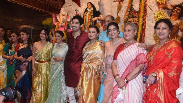 બધા સાથે દેખાયા