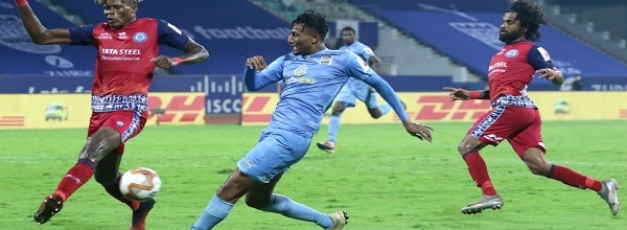 ISL 7: 10 ખેલાડી હોવા છતા જમશેદ પુરે મેચ કરાવી ડ્રો