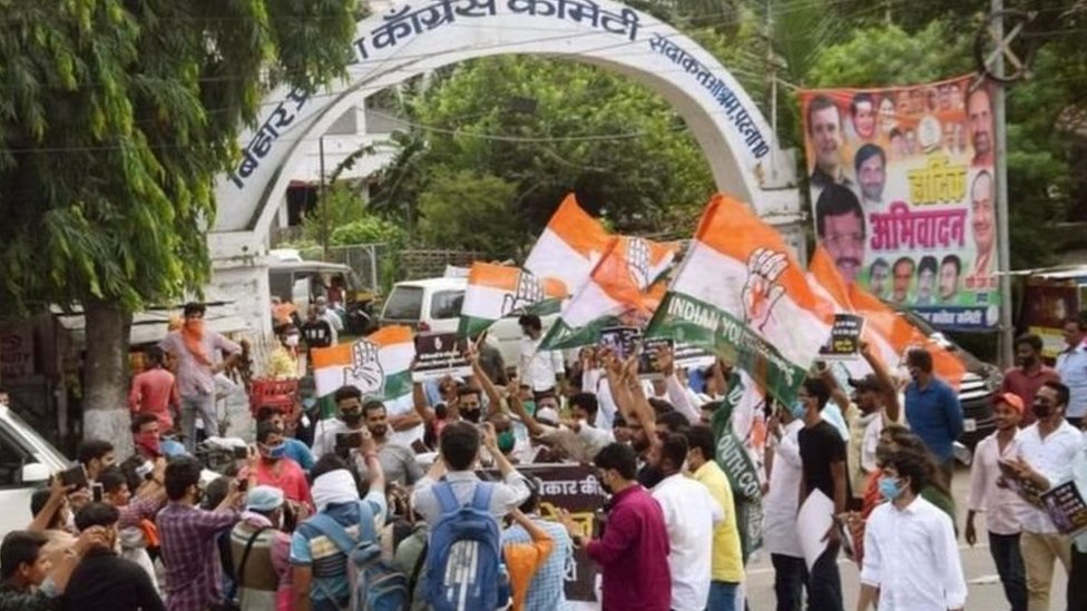 કાર્યકર્તા કાર્યકર્તા